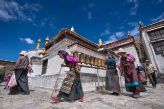 Circuit Tibet festival Saga Dawa – Image 5