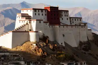 Rencontre avec la population Tibet Central & Camp de base de l’Everest (10 jours) – Image 4