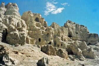 Les Grottes de Dungkhar