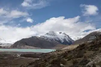 Exploration du Tibet : Lhassa, Everest et les Joyaux des Lacs Orientaux – Image 2