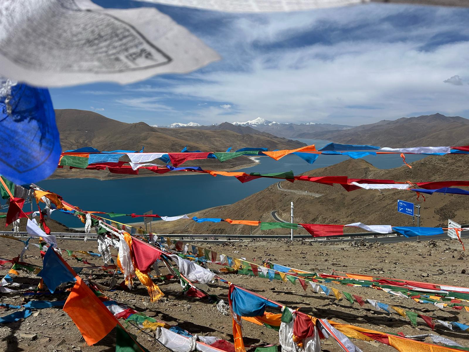 Christian, Antoinette et Julie – Circuit Tibet avec Everest, train du toit du monde, Xi&rsquo;an et Pékin – Avril 2025